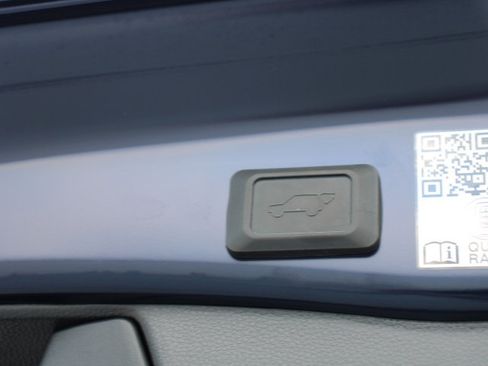 Certified 2022 Toyota RAV4 Limited image 17