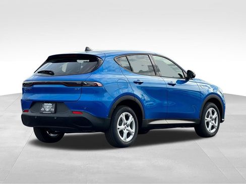 New 2025 Dodge Hornet GT w/ Tech Pack AWD/4WD image 7