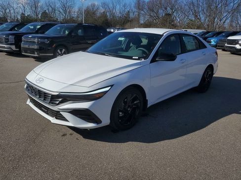 New 2026 Hyundai Elantra Sport FWD image 2