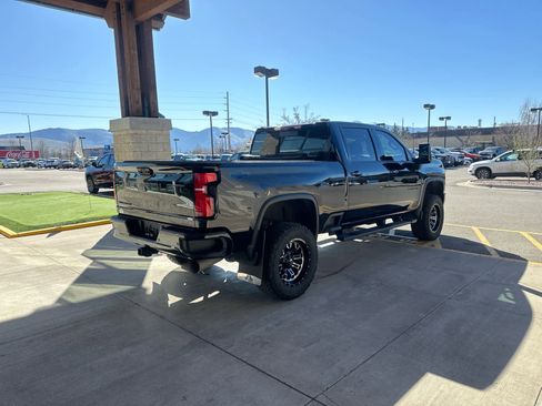 Used 2025 Chevrolet Silverado 2500 LTZ w/ Trail Boss Package image 4