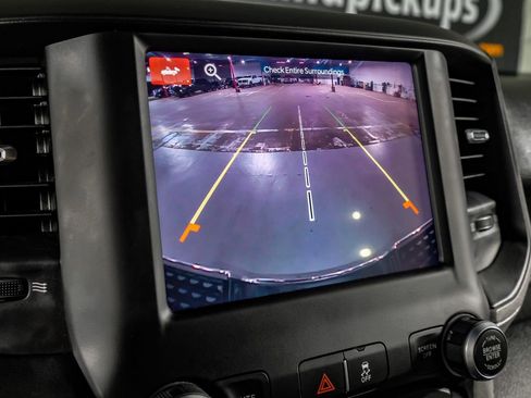 Used 2024 RAM 3500 Tradesman w/ Chrome Appearance Group image 20