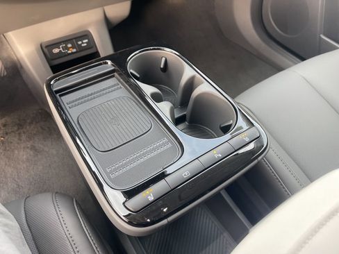 New 2026 Hyundai Ioniq 5 SEL image 28