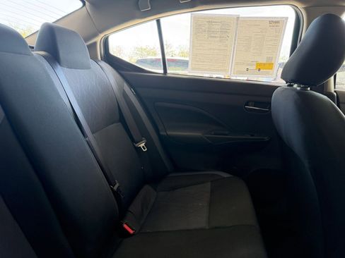 Used 2025 Nissan Versa SV FWD image 35