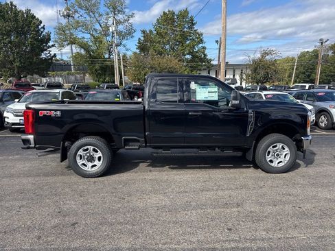 New 2026 Ford F250 XLT w/ FX4 Off-Road Package image 4