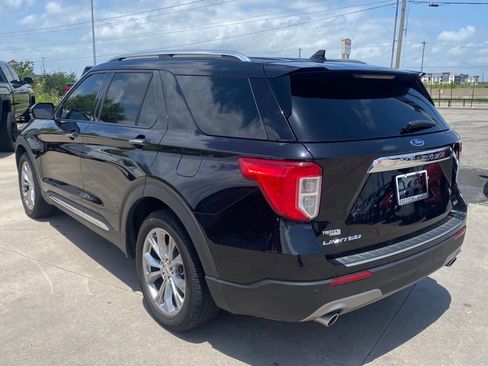 Used 2020 Ford Explorer Limited RWD image 3