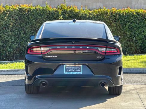Used 2021 Dodge Charger GT w/ Performance Handling Group RWD image 5