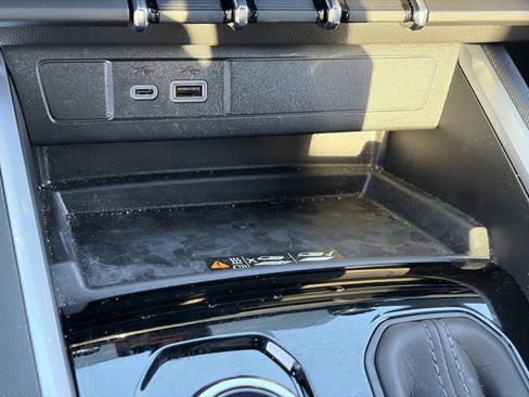 Certified 2025 Chevrolet Colorado Trail Boss AWD/4WD image 30