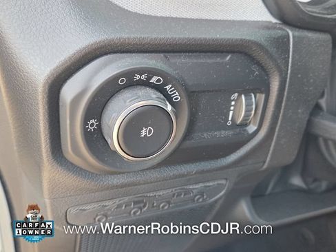 Used 2024 Jeep Wrangler Unlimited Sport AWD/4WD image 30