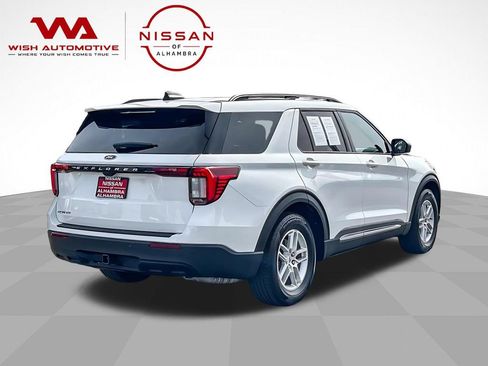 Used 2025 Ford Explorer Active RWD image 7
