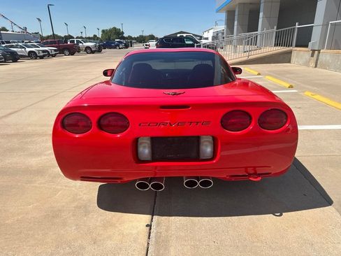 Used 2000 Chevrolet Corvette Coupe w/ Roof Pkg RWD image 24
