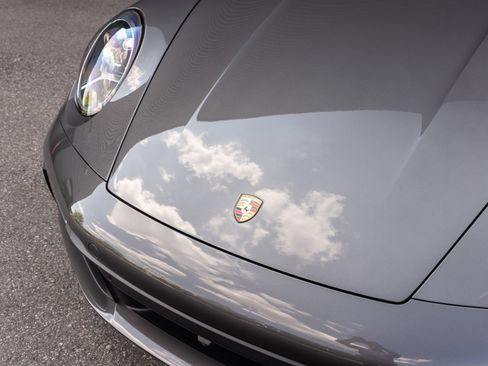 Certified 2024 Porsche 911 Carrera w/ Premium Package RWD image 10