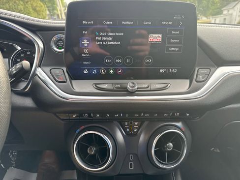 Used 2024 Chevrolet Blazer LT w/ Convenience Package image 21