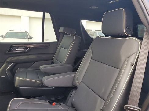 New 2026 GMC Yukon Elevation image 12