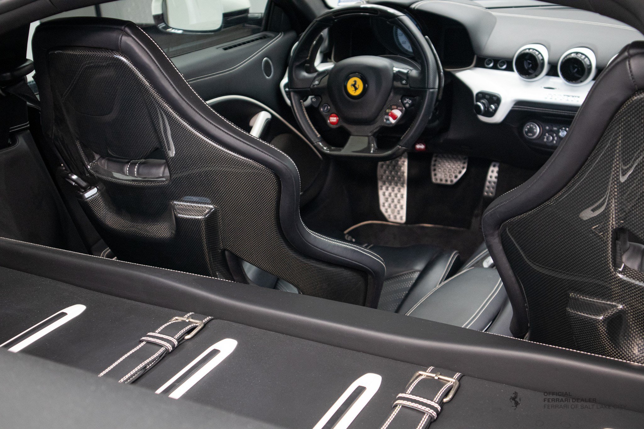 Used 2016 Ferrari F12 Berlinetta RWD image 6