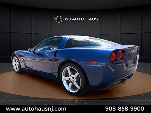 Used 2006 Chevrolet Corvette Coupe w/ Preferred Equipment Group RWD image 10