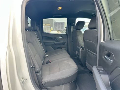 Used 2024 GMC Canyon Elevation w/ Convenience Package image 25