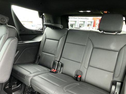 Used 2021 Chevrolet Tahoe Z71 w/ Z71 Signature Package image 12