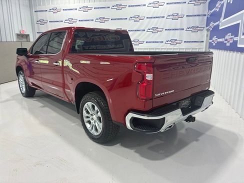 Used 2025 Chevrolet Silverado 1500 LTZ AWD/4WD image 4
