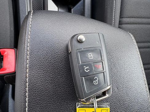 Used 2022 Volkswagen Tiguan S AWD/4WD image 22
