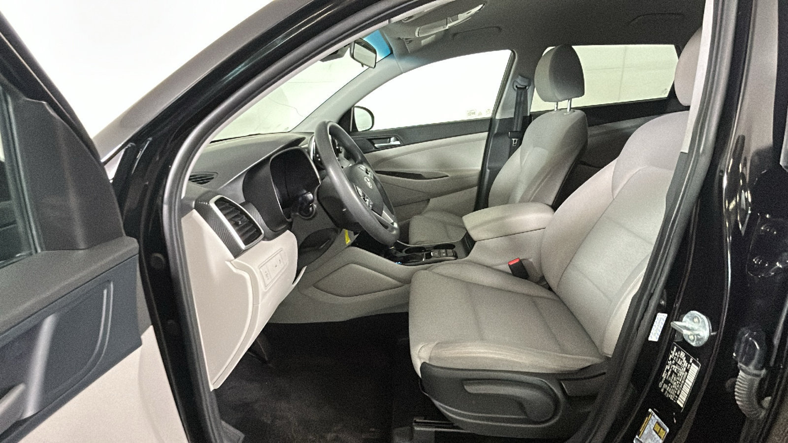 Used 2021 Hyundai Tucson SE FWD image 13
