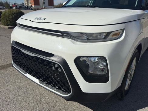 Used 2022 Kia Soul LX w/ Technology Package FWD image 10
