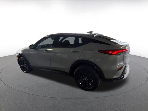 Used 2025 Buick Envista Sport Touring image 10