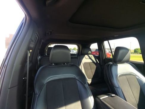 Used 2023 Jeep Grand Cherokee Altitude RWD image 31