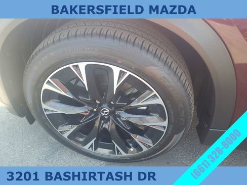 Used 2024 MAZDA CX-90 Plug-In Hybrid w/ Premium Pkg image 29