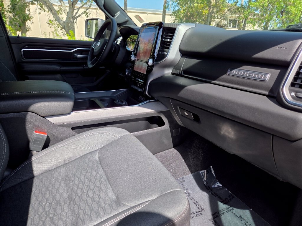 Used 2025 RAM 1500 Big Horn AWD/4WD image 14