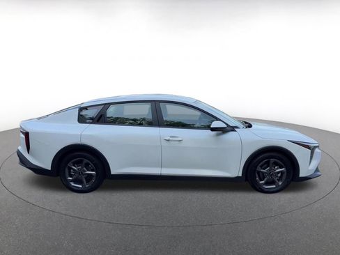 Used 2025 Kia K4 FWD image 16