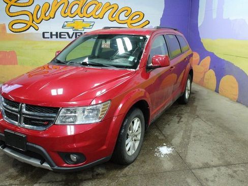 Used 2014 Dodge Journey SXT image 4