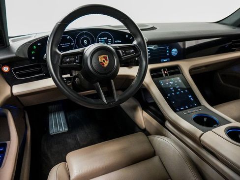 Used 2022 Porsche Taycan 4 Cross Turismo image 27