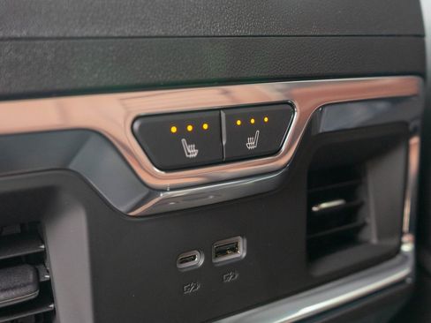 New 2026 GMC Sierra 3500 Denali Ultimate image 15