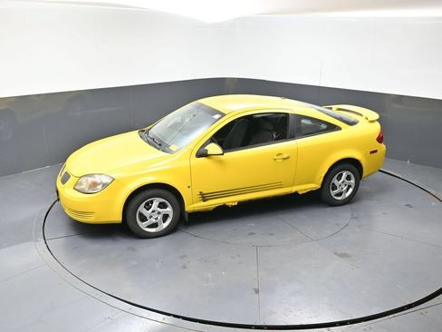 Used 2008 Pontiac G5 FWD image 16