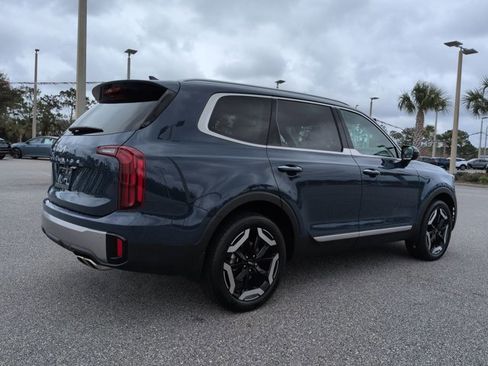 Used 2025 Kia Telluride S image 5