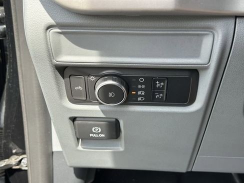 Used 2022 Ford F150 XLT RWD image 25