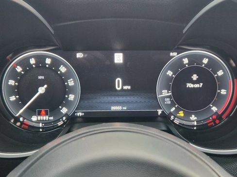 Used 2024 Alfa Romeo Stelvio Veloce image 14