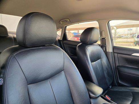 Used 2018 Nissan Sentra S image 31