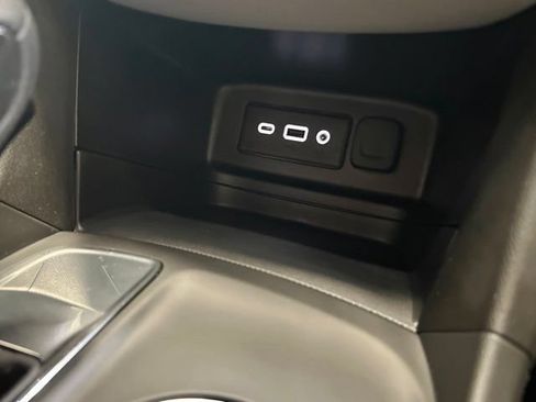 Used 2024 Chevrolet Equinox LS FWD image 30