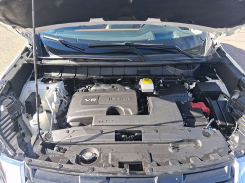 Used 2023 Nissan Pathfinder Platinum image 21