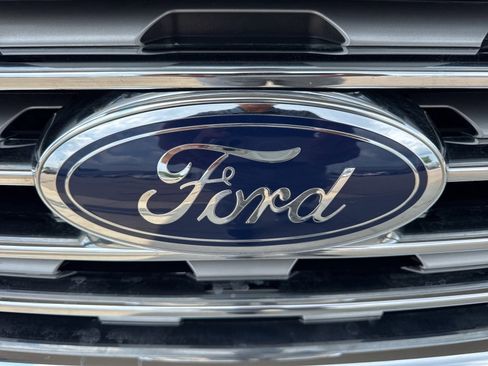 Certified 2022 Ford Edge SEL w/ Convenience Package image 12