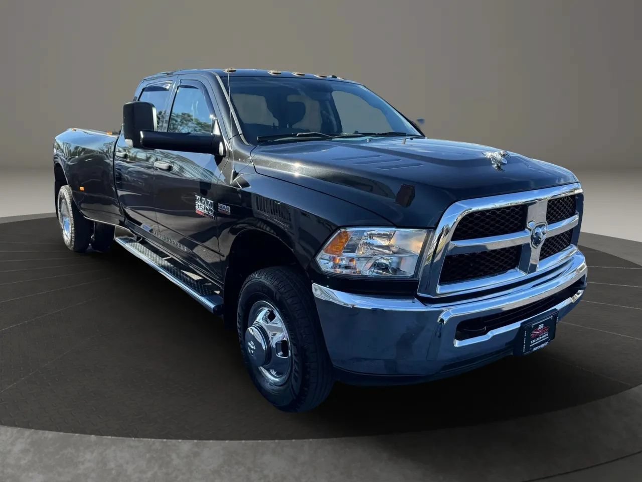 Used 2018 RAM 3500 Tradesman w/ Chrome Appearance Group AWD/4WD image 5