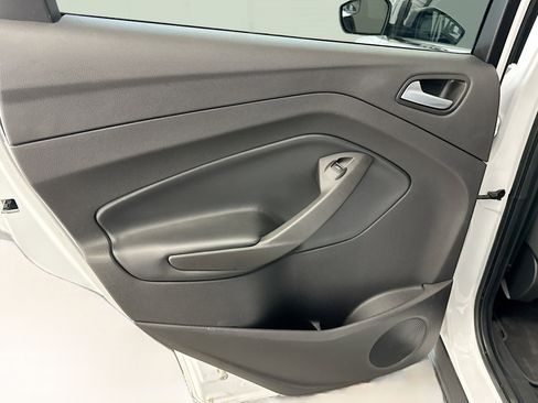 Used 2018 Ford Escape SE image 27