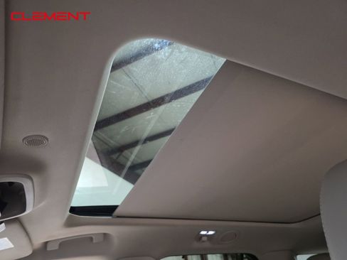 Used 2021 Ford Explorer Limited w/ Equipment Group 301A image 28