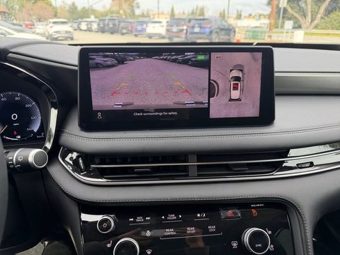 Used 2025 INFINITI QX60 Luxe image 21