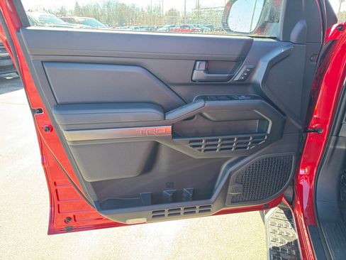 New 2026 Toyota 4Runner TRD Off-Road Premium AWD/4WD image 24