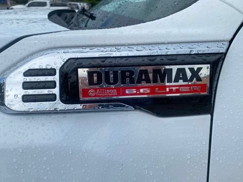 Used 2024 GMC Sierra 2500 Denali w/ Denali Reserve Package AWD/4WD image 3