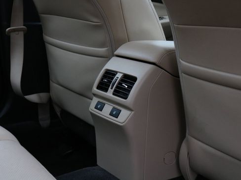 Used 2015 Subaru Legacy 2.5i Limited image 45