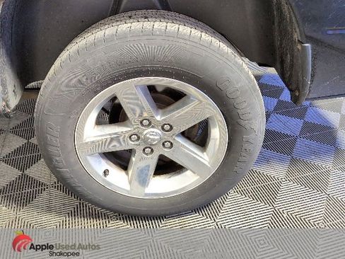 Used 2014 RAM 1500 Express image 39