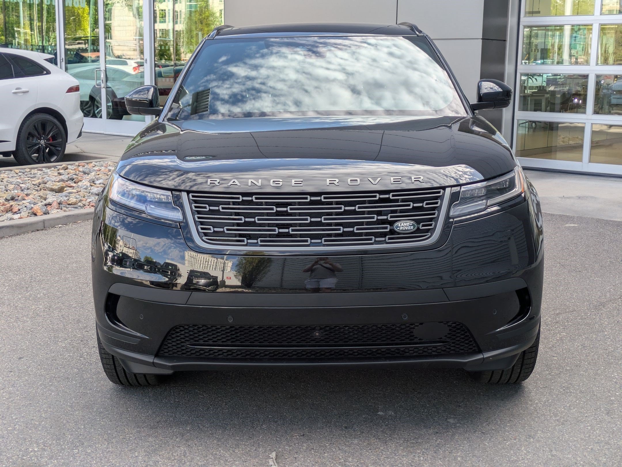 New 2026 Land Rover Range Rover Velar S AWD/4WD image 2